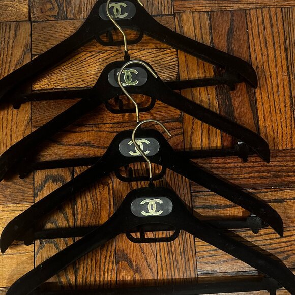 Chanel Authentic Velvet Hangers - Picture 1 of 1